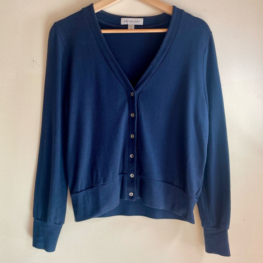 Amour Vert Zahra Swit Cardigan in Navy
